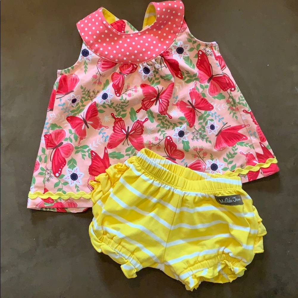 Matilda Jane swing back top w/ ruffle shorts